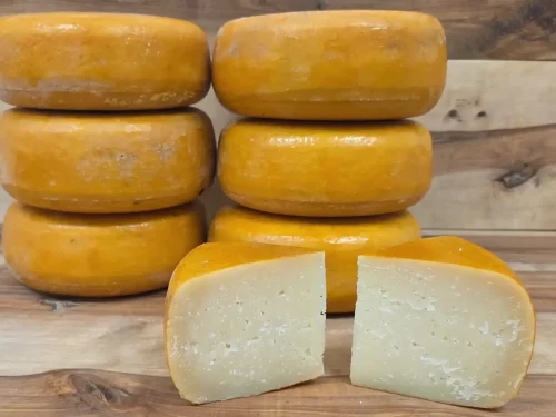 Ser à la parmezan dojrzewający 12 miesięcy - Stara Hrabina